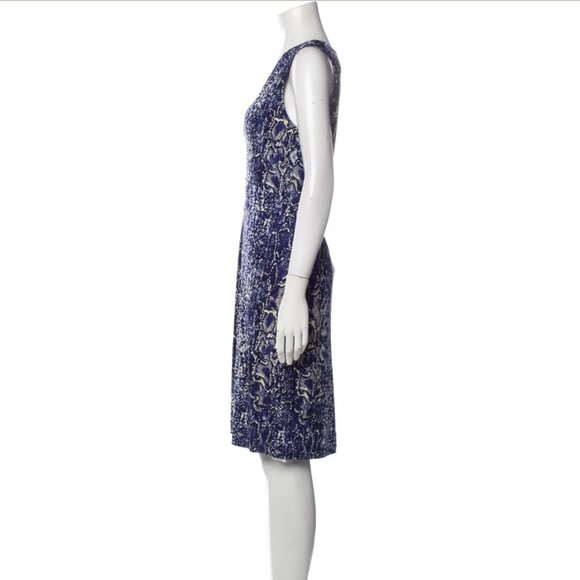 Tory Burch Carly Silk Fit & Flare Faux Wrap Dress Blue Snakeskin Print Knee Leng - Picture 11 of 11